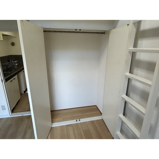 ロゼリア212号室 内観