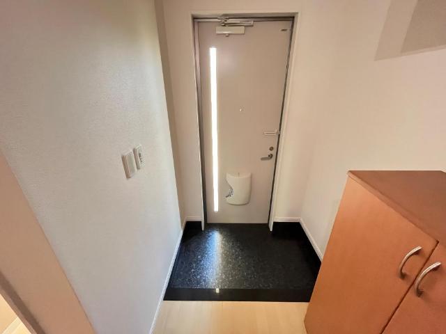 ヒルズＹＡＣＨＩＹＯ103号室 玄関