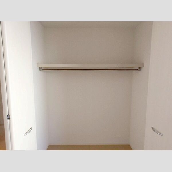 ソフィア三反田 クローゼット