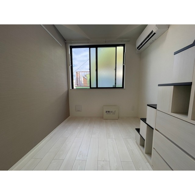 ＬＥＤミラージュ 内観