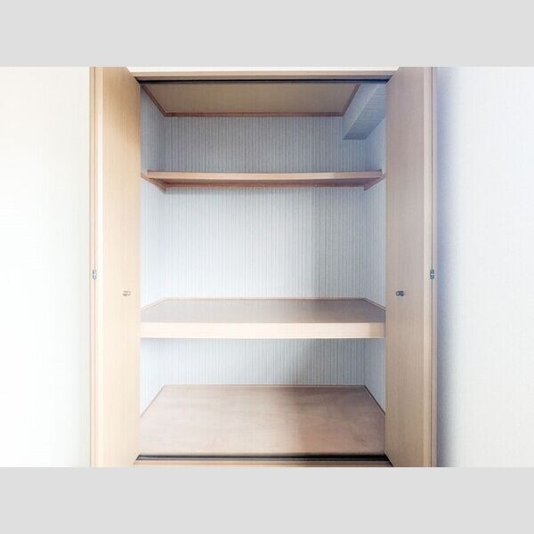 パークサンハイム 押入