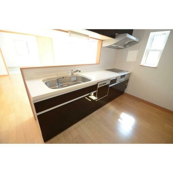 能ヶ谷四丁目戸建A キッチン