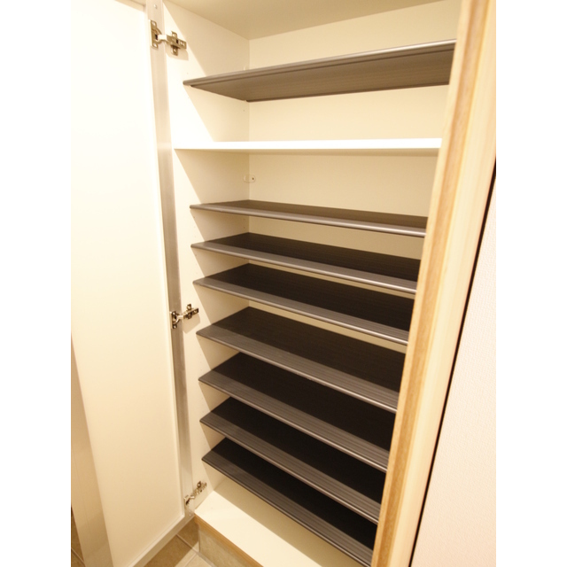 アムール Moon 玄関