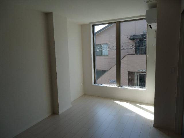 Ｃｈａｒｍｅ　Ｓｕｅｎａｇａ302号室 洋室