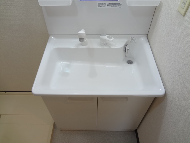 サンモールパレスＢ棟0106号室 洗面