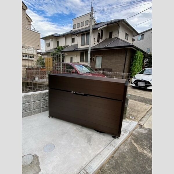 セレスティン三軒茶屋305号室 ゴミストッカー