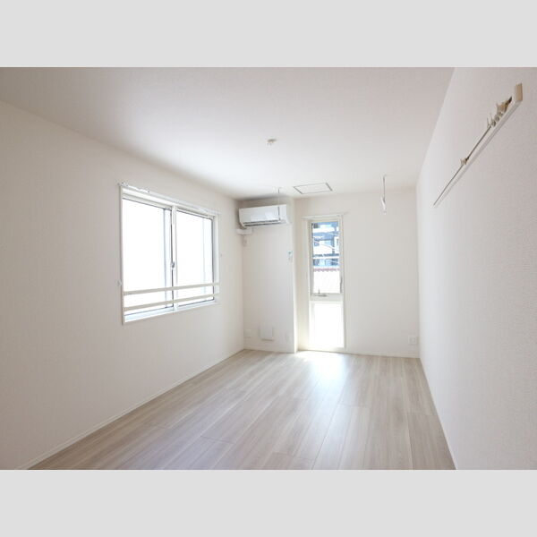 パル・ボヌール リビング(別角度)