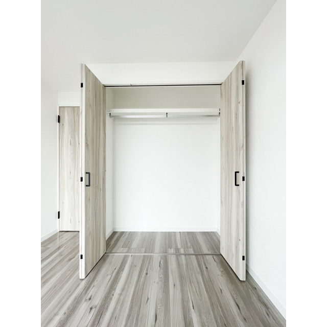 第六竹石マンション 内観