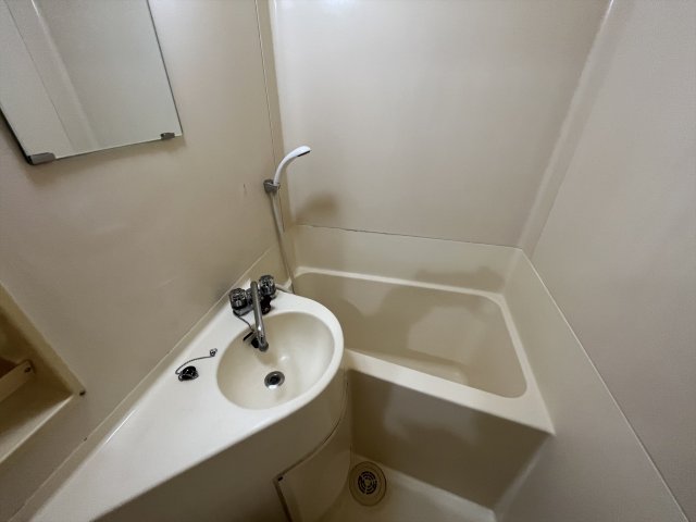 プラザドゥサビーネＡ棟 同物件・別部屋画像