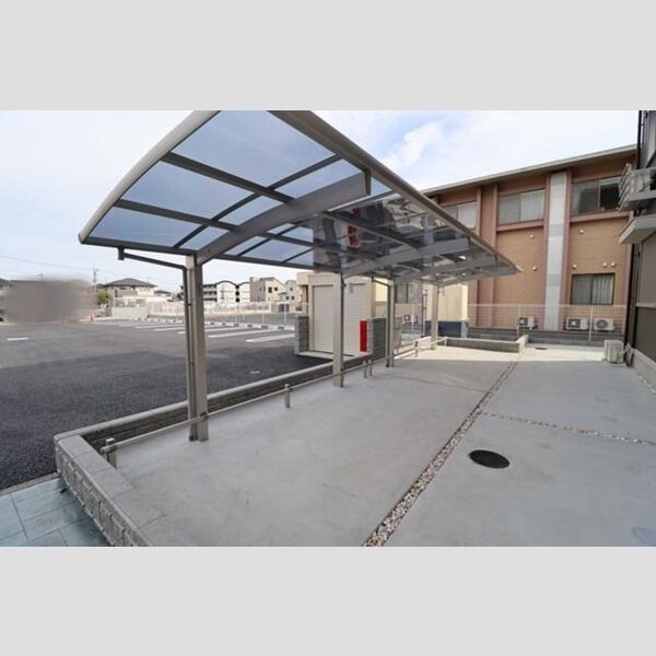 ボヌール302号室 駐輪場