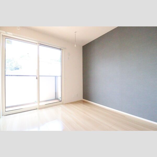 コラソン・ハウス102号室 洋室