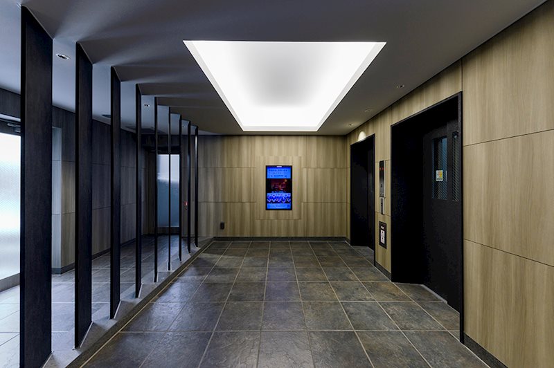 レジディア祐天寺3階 エレベーターホール