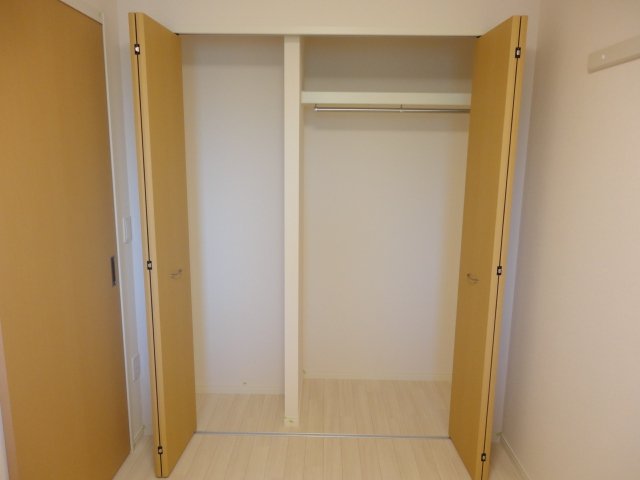 ベルグラース西大宮 クローゼット