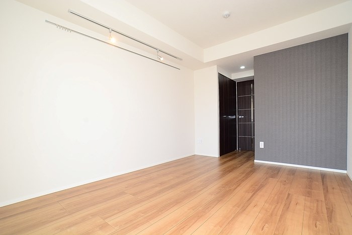 ステージグランデ向島6階 ※カラータイプは白です