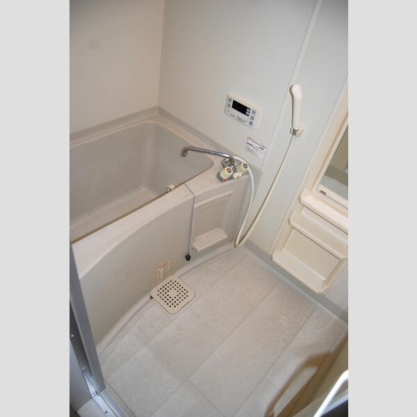 マレッサパーク205号室 浴室