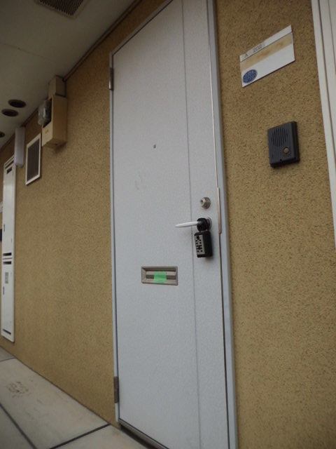 メゾン・ド・ノアＡ 玄関