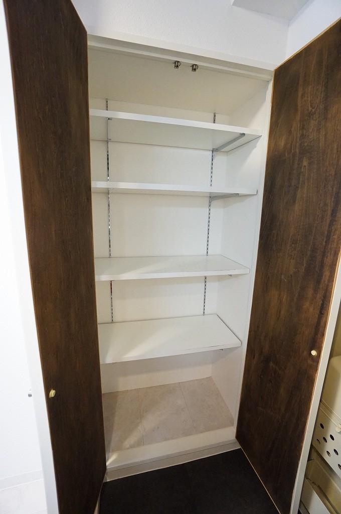 マリンロードダイヤモンドパレス1003号室 大きめシューズボックス