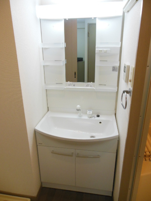 ガラ・シティ高井戸6階 洗面