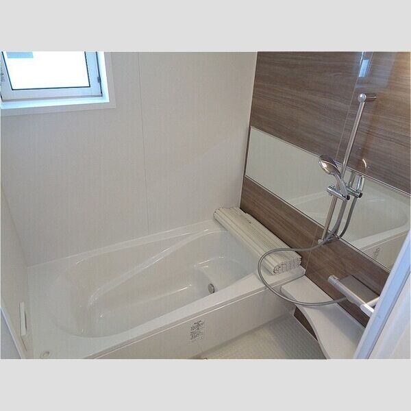 イフィセント港南台205号室 浴室