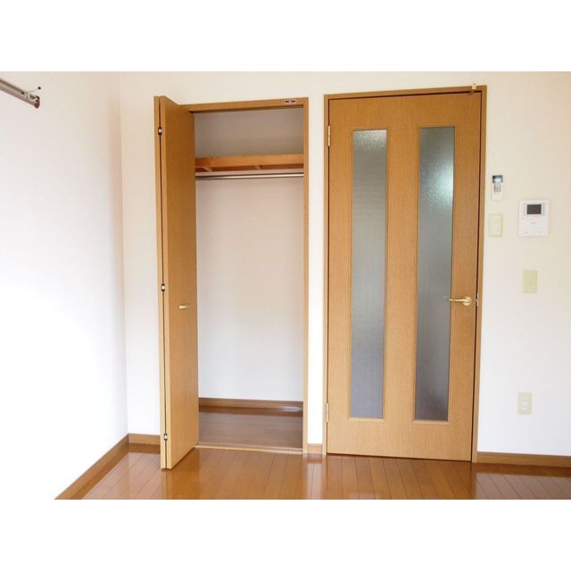 矢政ハイム301号室 クローゼットあり