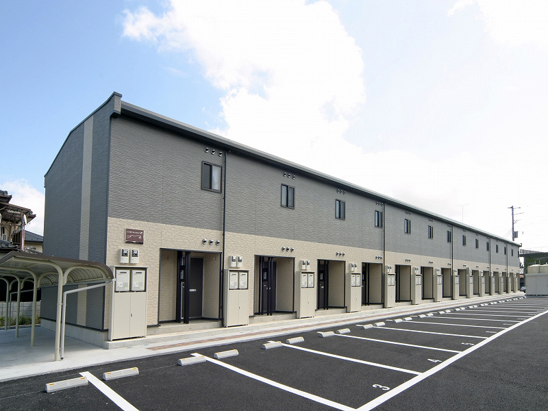 レオパレスアインヒルズの外観画像