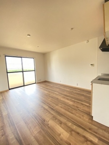 クリエイティブアベニュー1階 リビング