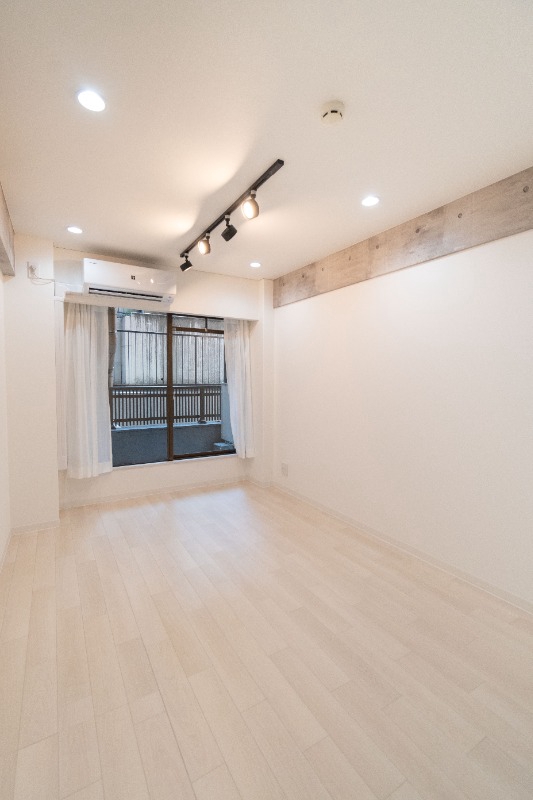 バルミー赤坂2階 内観