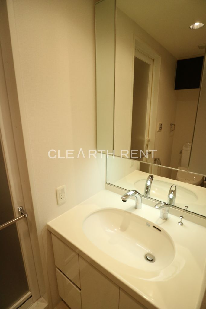 グラーサ西麻布2階 ☆インターネット使用料無料/入居後も安心・直接の管理会社☆