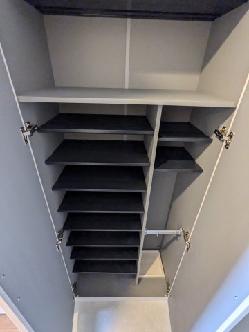 ケイディーエックスレジデンス原木中山0217号室 収納