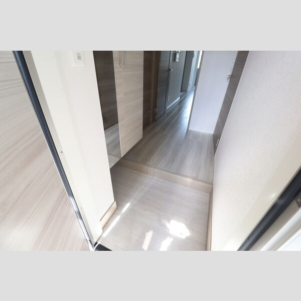 D-Sereno下藤沢102号室 玄関