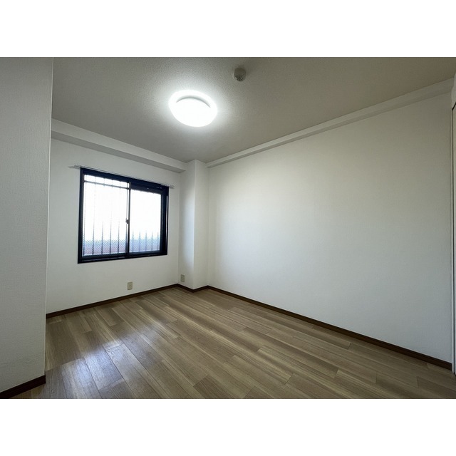 セジュールコート 洋室左