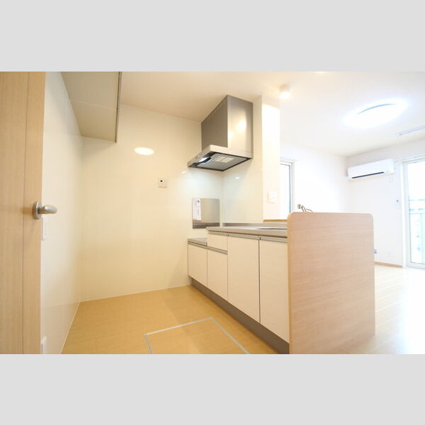 グランポルテ美園　A101号室 ★対面キッチン★