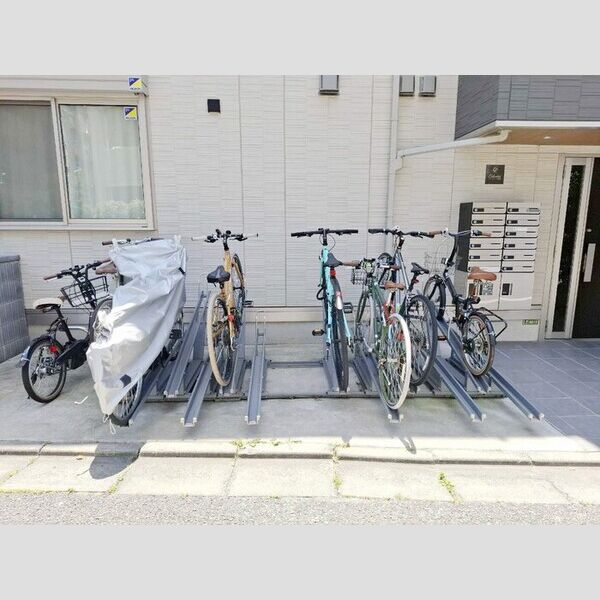 セレスティア船橋 駐輪場