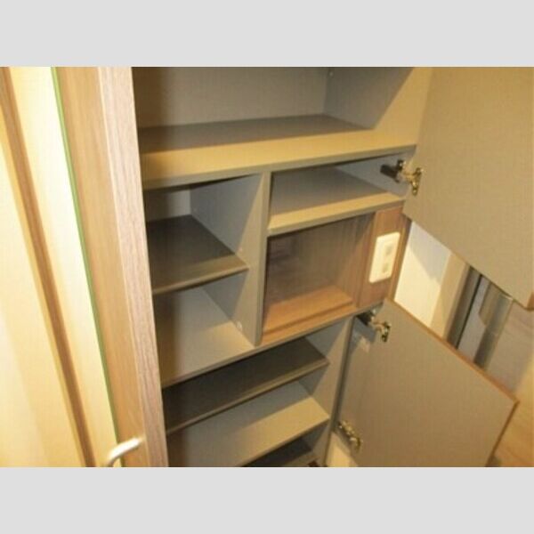 フォレストウッド　A棟206号室 シューズボックス