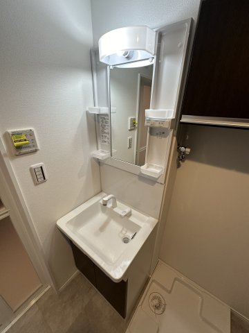 ベイルーム川崎小田栄 ※2号室