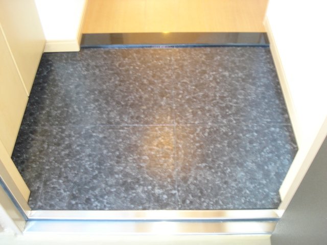 カルキノス 玄関（イメージ）