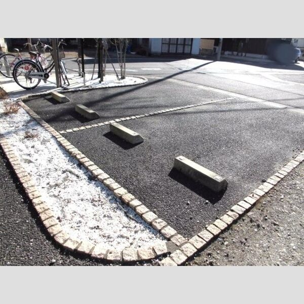 グランメール・M 駐車場