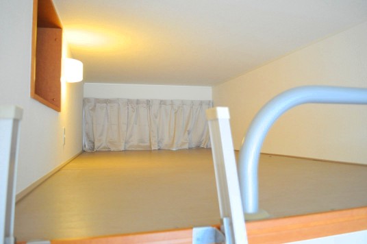 レオパレスコンフォートフレア 内観