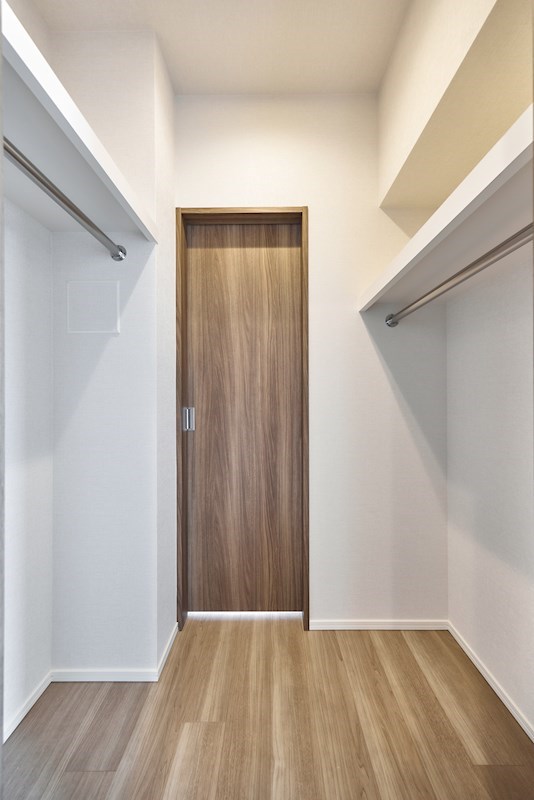 ドゥーエ西馬込Ⅱ8階 収納