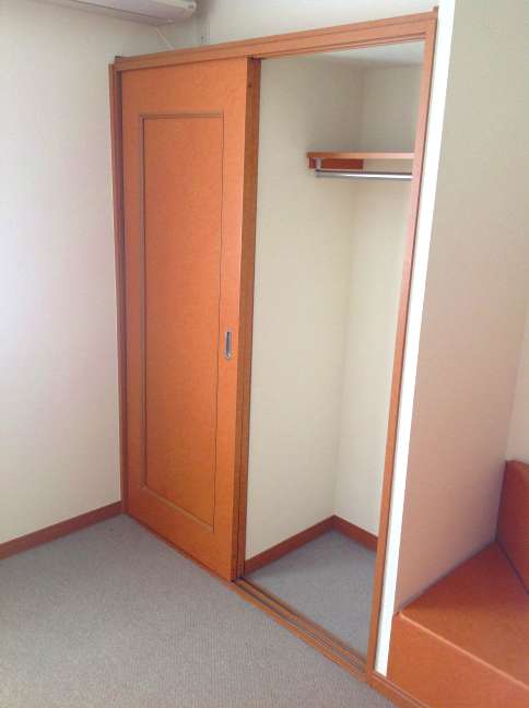 レオパレスゼオン 内観