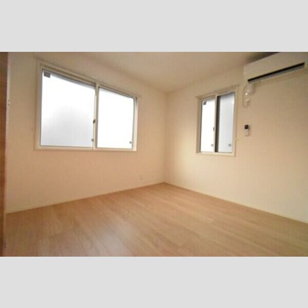 アジュール101号室 ■5.4帖の洋室です■