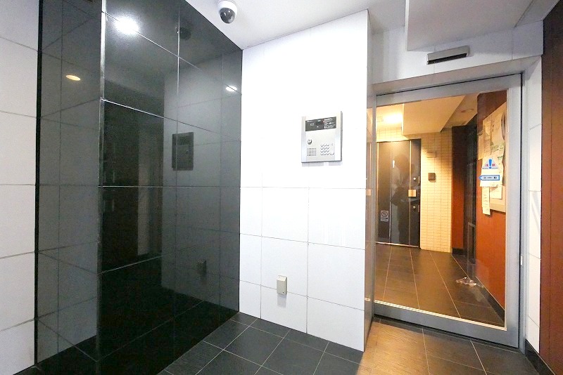 ＡＸＡＳ－ＡＺＥＳＴ王子6階 外観