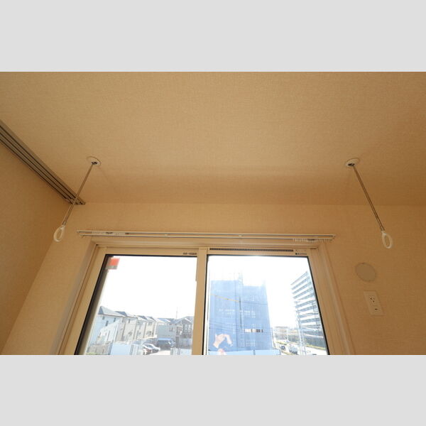 フェリーチェおおたかの森Ⅱ208号室 室内物干し