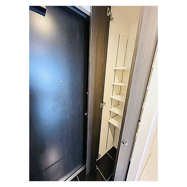 ルクレ千石0402号室 玄関脇