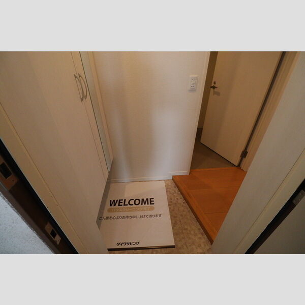 ル・シャトー・オンジェム403号室 玄関