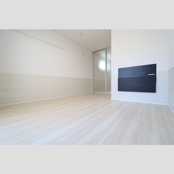 アヴァンスお花茶屋103号室 洋室