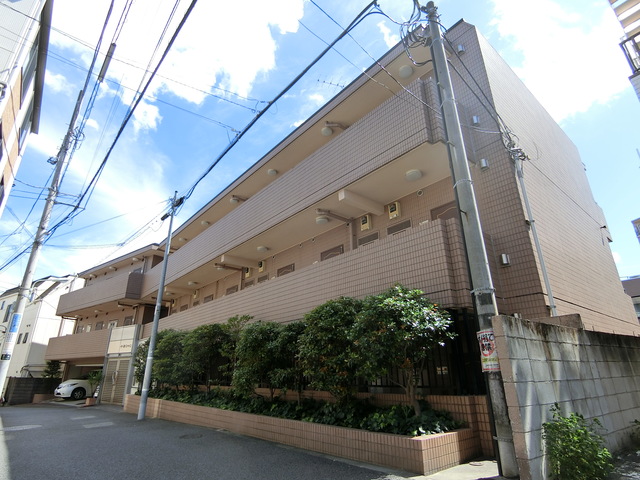 イーストコートＳ 外観