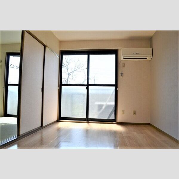 サンフォーラム101号室 洋室(別角度)