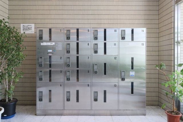 パレ・ドール文京メトロプラザⅠ8階 宅配BOX