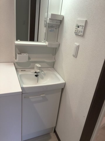 ベイルーム弘明寺Ⅱ203号室 洗面